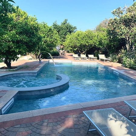 Elba Vip Aparthotel Porto Azzurro Bagian luar foto